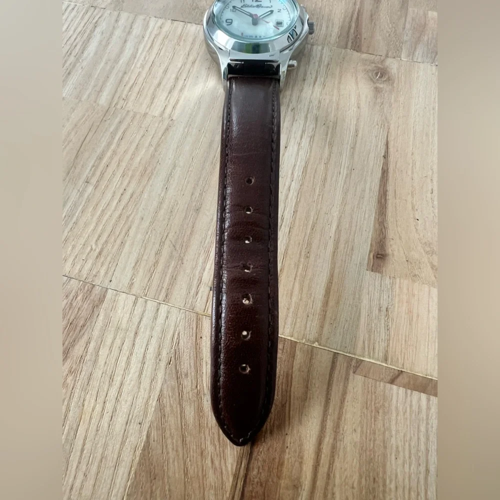 Eddie Bauer ibeam magnifying lens watch NEW BATTERY